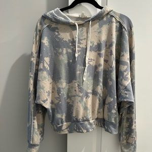 Light washed pullover